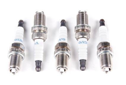 Volvo Spark Plug Set (Set of 5) 8642660